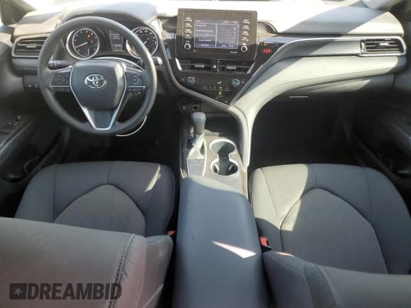 ✅ 2024 Toyota Camry LE • VIN: 4T1C11AK2RU869152 • Лот: 81751845. Опубликован ранее на Copart с пробегом 42 149 миль. Бесплатный доступ к архиву аукционных продаж из США и подробный отчёт об истории автомобиля на DreamBid. Изображение 8.