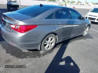 ✅ 2012 Hyundai Sonata SE • VIN: 5NPEC4AC0CH332427 • Lot: 43551037. Listed on IAAI with 121,362 mi. Free auction sales archive from the USA and detailed vehicle history report at DreamBid. Image 4.