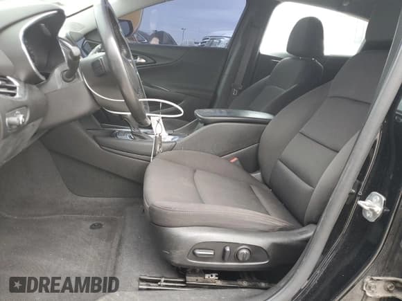 ✅ 2018 Chevrolet Malibu LT • VIN: 1G1ZD5ST9JF269086 • Lot: 70040645. Listed on Copart with 86,152 mi. Free auction sales archive from the USA and detailed vehicle history report at DreamBid. Image 7.