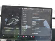 ✅ 2020 Tesla Model 3 Performance • VIN: 5YJ3E1EC3LF802068 • Lot: 41886024. Wystawiony na IAAI z przebiegiem 50 271 mil. Bezpłatny archiwum sprzedaży aukcyjnych z USA i szczegółowy raport historii pojazdu na DreamBid. Zdjęcie 19.