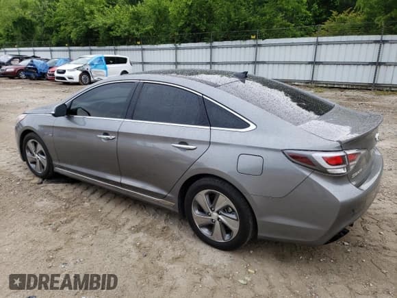 ✅ 2017 Hyundai Sonata Limited • VIN: KMHE34L34HA072542 • Lot: 52259793. Listed on Copart with 90,679 mi. Free auction sales archive from the USA and detailed vehicle history report at DreamBid. Image 2.
