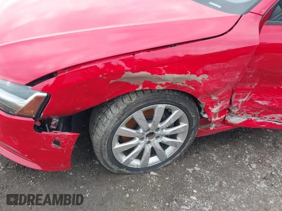 ✅ 2013 Audi A4 Premium • VIN: WAUDFAFL9DA195598 • Lot: 42161395. Listed on IAAI with 96,917 mi. Free auction sales archive from the USA and detailed vehicle history report at DreamBid. Image 12.