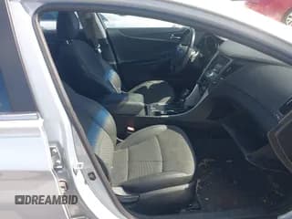 ✅ 2013 Hyundai Sonata Limited • VIN: 5NPEC4AC2DH723757 • Лот: 43382886. Опубликован ранее на IAAI с пробегом 167 662 миль. Бесплатный доступ к архиву аукционных продаж из США и подробный отчёт об истории автомобиля на DreamBid. Изображение 5.