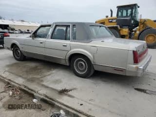 ✅ 1986 Lincoln Town Car • VIN: 1LNBP96F6GY708149 • Lot: 87865665. Listed on Copart with 28,627 mi. Free auction sales archive from the USA and detailed vehicle history report at DreamBid. Image 2.