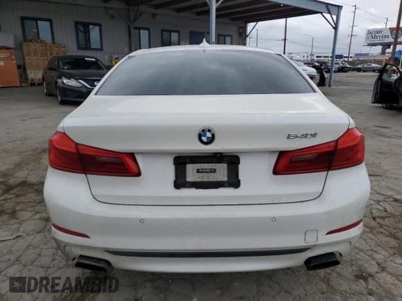 ✅ 2018 BMW 5 Series 540i • VIN: WBAJE5C53JWA95601 • Лот: 81856445. Опубликован ранее на Copart с пробегом Не указан. Бесплатный доступ к архиву аукционных продаж из США и подробный отчёт об истории автомобиля на DreamBid. Изображение 6.