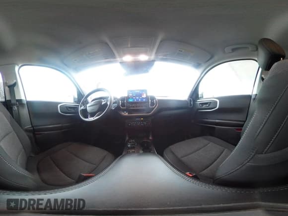 ✅ 2024 Ford Bronco Sport Big Bend • VIN: 3FMCR9B63RRE58598 • Lot: 43546089. Wystawiony na IAAI z przebiegiem 14 260 mil. Bezpłatny archiwum sprzedaży aukcyjnych z USA i szczegółowy raport historii pojazdu na DreamBid. Zdjęcie 21.