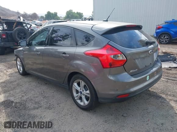 ✅ 2014 Ford Focus SE • VIN: 1FADP3K20EL118672 • Lot: 43673420. Listed on IAAI with 145,401 mi. Free auction sales archive from the USA and detailed vehicle history report at DreamBid. Image 3.