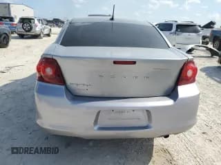✅ 2013 Dodge Avenger SE • VIN: 1C3CDZAB1DN643699 • Lot: 67749224. Wystawiony na Copart z przebiegiem 124 143 mil. Bezpłatny archiwum sprzedaży aukcyjnych z USA i szczegółowy raport historii pojazdu na DreamBid. Zdjęcie 6.