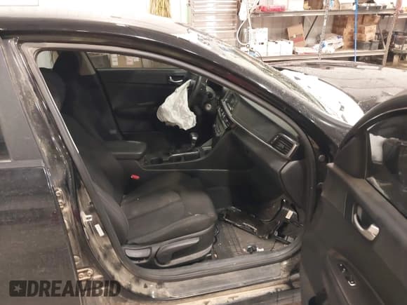 ✅ 2017 Kia Optima LX • VIN: 5XXGT4L38HG124482 • Lot: 43793520. Listed on IAAI with 187,438 mi. Free auction sales archive from the USA and detailed vehicle history report at DreamBid. Image 5.