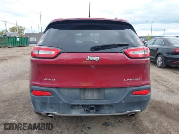✅ 2014 Jeep Cherokee Limited • VIN: 1C4PJMDS3EW175555 • Lot: 43534804. Wystawiony na IAAI z przebiegiem 120 725 mil. Bezpłatny archiwum sprzedaży aukcyjnych z USA i szczegółowy raport historii pojazdu na DreamBid. Zdjęcie 16.
