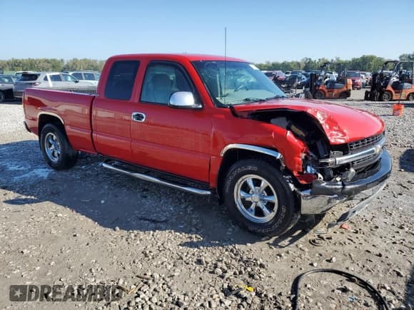 ✅ 2000 Chevrolet Silverado 1500 LS • VIN: 2GCEC19T4Y1166280 • Лот: 72604014. Опубликован ранее на Copart с пробегом 124 529 миль. Бесплатный доступ к архиву аукционных продаж из США и подробный отчёт об истории автомобиля на DreamBid. Изображение 4.