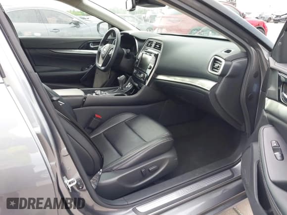 ✅ 2022 Nissan Maxima SV • VIN: 1N4AA6CV6NC503684 • Lot: 42558678. Listed on IAAI with 41,939 mi. Free auction sales archive from the USA and detailed vehicle history report at DreamBid. Image 5.