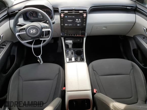 ✅ 2024 Hyundai Tucson SEL • VIN: 5NMJBCDE3RH356381 • Lot: 78437284. Wystawiony na Copart z przebiegiem 19 774 mil. Bezpłatny archiwum sprzedaży aukcyjnych z USA i szczegółowy raport historii pojazdu na DreamBid. Zdjęcie 8.