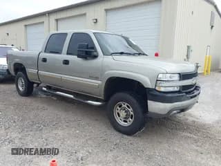 ✅ 2001 Chevrolet Silverado 2500HD LS • VIN: 1GCHK23U01F197127 • Lot: 42894034. Listed on IAAI with 423,848 mi. Free auction sales archive from the USA and detailed vehicle history report at DreamBid. Image 1.