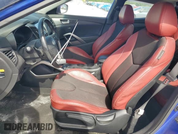 ✅ 2013 Hyundai Veloster Turbo • VIN: KMHTC6AE1DU118926 • Lot: 55747585. Wystawiony na Copart z przebiegiem 92 943 mil. Bezpłatny archiwum sprzedaży aukcyjnych z USA i szczegółowy raport historii pojazdu na DreamBid. Zdjęcie 7.