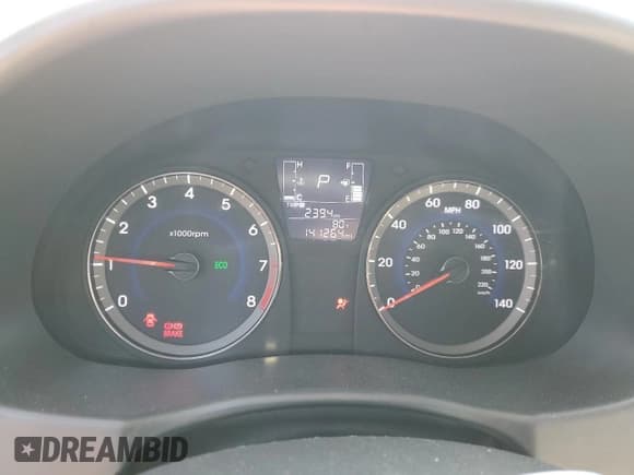 ✅ 2016 Hyundai Accent SE • VIN: KMHCT4AE8GU082998 • Лот: 53935794. Опубликован ранее на Copart с пробегом 141 264 миль. Бесплатный доступ к архиву аукционных продаж из США и подробный отчёт об истории автомобиля на DreamBid. Изображение 9.