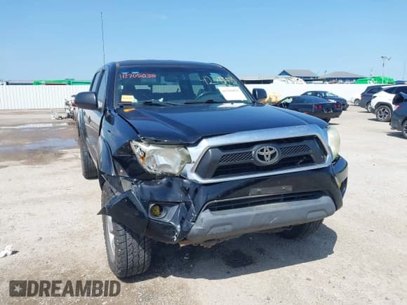 ✅ 2012 Toyota Tacoma • VIN: 5TFLU4EN1CX039995 • Lot: 42705035. Wystawiony na IAAI z przebiegiem 215 190 mil. Bezpłatny archiwum sprzedaży aukcyjnych z USA i szczegółowy raport historii pojazdu na DreamBid. Zdjęcie 6.