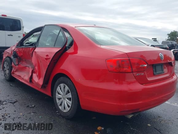 ✅ 2014 Volkswagen Jetta S • VIN: 3VW2K7AJ1EM227427 • Lot: 43404919. Listed on IAAI with 119,434 mi. Free auction sales archive from the USA and detailed vehicle history report at DreamBid. Image 3.