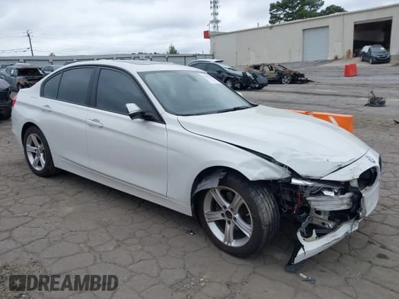 ✅ 2015 BMW 3 Series 328i • VIN: WBA3A5C51FP605558 • Lot: 43335331. Listed on IAAI with 112,895 mi. Free auction sales archive from the USA and detailed vehicle history report at DreamBid. Image 1.