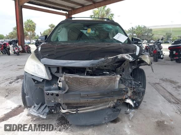 ✅ 2016 Chevrolet Traverse LTZ • VIN: 1GNKRJKD7GJ222339 • Lot: 42415735. Wystawiony na IAAI z przebiegiem 130 183 mil. Bezpłatny archiwum sprzedaży aukcyjnych z USA i szczegółowy raport historii pojazdu na DreamBid. Zdjęcie 13.