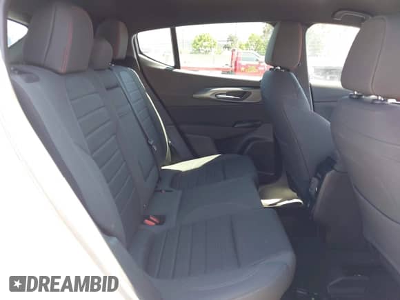 2024 Dodge Hornet R/T z VIN ZACPDFCW0R3A31298, wystawiony jako IAAI lot #42078121 z przebiegiem 44 784 mil mil oraz . Historia ofert i sprzedaży dostępna na DreamBid. Obrazek 8.