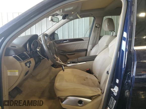 ✅ 2013 Mercedes-Benz GL 450 • VIN: 4JGDF7CE0DA262886 • Lot: 68670735. Listed on Copart with 170,873 mi. Free auction sales archive from the USA and detailed vehicle history report at DreamBid. Image 7.