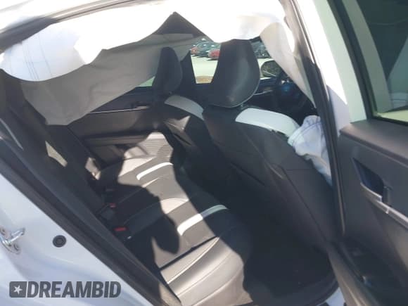 ✅ 2025 Toyota Camry SE • VIN: 4T1DAACK3SU575511 • Лот: 43449178. Опубликован ранее на IAAI с пробегом 9 721 миль. Бесплатный доступ к архиву аукционных продаж из США и подробный отчёт об истории автомобиля на DreamBid. Изображение 8.