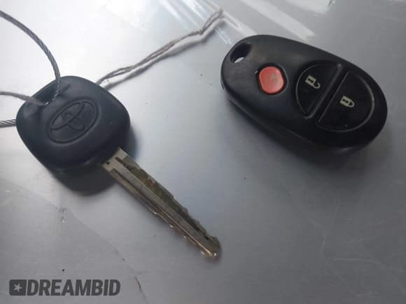 ✅ 2008 Toyota Tacoma • VIN: 5TEMU52N88Z566950 • Lot: 43545918. Wystawiony na IAAI z przebiegiem 201 941 mil. Bezpłatny archiwum sprzedaży aukcyjnych z USA i szczegółowy raport historii pojazdu na DreamBid. Zdjęcie 11.