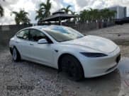 ✅ 2024 Tesla Model 3 Long Range • VIN: 5YJ3E1EB2RF816947 • Лот: 85330265. Опубликован ранее на Copart с пробегом 21 195 миль. Бесплатный доступ к архиву аукционных продаж из США и подробный отчёт об истории автомобиля на DreamBid. Изображение 4.
