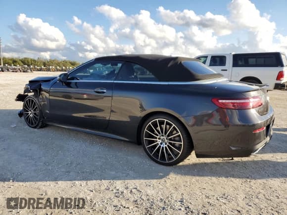✅ 2022 Mercedes-Benz E 450 • VIN: W1K1K5JB6NF186603 • Lot: 87128664. Listed on Copart with 21,132 mi. Free auction sales archive from the USA and detailed vehicle history report at DreamBid. Image 2.