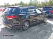 2017 Hyundai Santa Fe SE z VIN KM8SN4HFXHU237721, wystawiony jako IAAI lot #43580839 z przebiegiem 129 210 mil mil oraz . Historia ofert i sprzedaży dostępna na DreamBid. Obrazek 4.