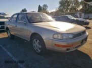 ✅ 1993 Toyota Camry • VIN: 4T1VK12E6PU092762 • Lot: 97033375. Wystawiony na Copart z przebiegiem 100 708 mil. Bezpłatny archiwum sprzedaży aukcyjnych z USA i szczegółowy raport historii pojazdu na DreamBid. Zdjęcie 4.