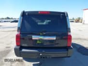 ✅ 2006 Jeep Commander Limited • VIN: 1J8HG58N26C338821 • Lot: 43420430. Wystawiony na IAAI z przebiegiem 224 054 mil. Bezpłatny archiwum sprzedaży aukcyjnych z USA i szczegółowy raport historii pojazdu na DreamBid. Zdjęcie 17.