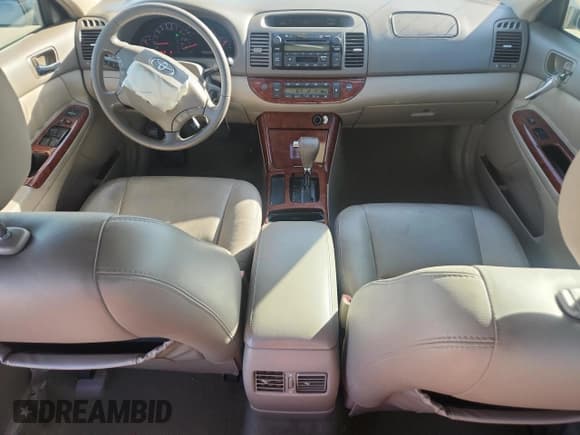 ✅ 2005 Toyota Camry XLE • VIN: 4T1BF32K45U603701 • Лот: 89714265. Опубликован ранее на Copart с пробегом 96 310 миль. Бесплатный доступ к архиву аукционных продаж из США и подробный отчёт об истории автомобиля на DreamBid. Изображение 8.