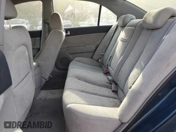 ✅ 2007 Hyundai Sonata SE • VIN: 5NPEU46F27H211548 • Лот: 78289744. Опубликован ранее на Copart с пробегом 204 010 миль. Бесплатный доступ к архиву аукционных продаж из США и подробный отчёт об истории автомобиля на DreamBid. Изображение 10.