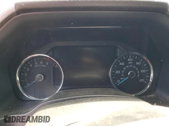 ✅ 2017 Ford F-150 XL • VIN: 1FTEW1EGXHFC74752 • Lot: 60853955. Listed on Copart with Not provided. Free auction sales archive from the USA and detailed vehicle history report at DreamBid. Image 9.