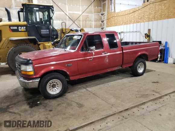 ✅ 1993 Ford F-150 S • VIN: 1FTEX15Y1PKB88533 • Lot: 81173825. Wystawiony na Copart z przebiegiem 143 896 mil. Bezpłatny archiwum sprzedaży aukcyjnych z USA i szczegółowy raport historii pojazdu na DreamBid. Zdjęcie 1.