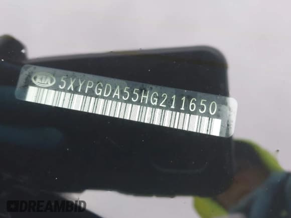 ✅ 2017 Kia Sorento LX • VIN: 5XYPGDA55HG211650 • Lot: 43786637. Listed on IAAI with 144,038 mi. Free auction sales archive from the USA and detailed vehicle history report at DreamBid. Image 9.