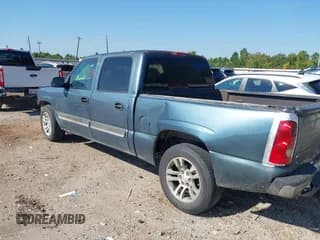 ✅ 2006 Chevrolet Silverado 1500 LT1 • VIN: 2GCEC13T261175923 • Lot: 43088575. Wystawiony na IAAI z przebiegiem 463 390 mil. Bezpłatny archiwum sprzedaży aukcyjnych z USA i szczegółowy raport historii pojazdu na DreamBid. Zdjęcie 3.