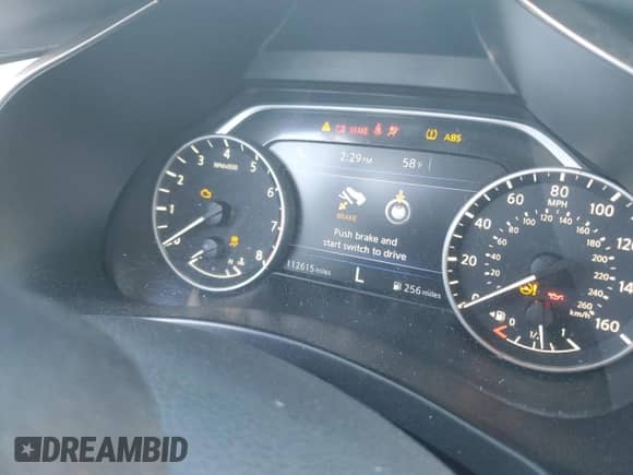 2017 Nissan Murano Platinum z VIN 5N1AZ2MH2HN101914, wystawiony jako Copart lot #90236625 z przebiegiem 112 615 mil mil oraz Szkoda całkowita • Salvage title. Historia ofert i sprzedaży dostępna na DreamBid. Obrazek 9.