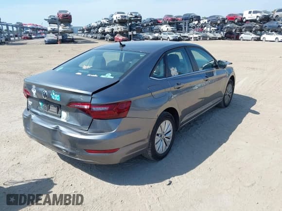 ✅ 2020 Volkswagen Jetta S • VIN: 3VWCB7BU7LM054958 • Lot: 42306896. Listed on IAAI with 47,489 mi. Free auction sales archive from the USA and detailed vehicle history report at DreamBid. Image 4.