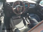 ✅ 2021 MINI Convertible Cooper S • VIN: WMWWJ5C0XM3M13934 • Лот: 86785445. Опубликован ранее на Copart с пробегом 24 063 миль. Бесплатный доступ к архиву аукционных продаж из США и подробный отчёт об истории автомобиля на DreamBid. Изображение 8.