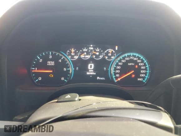 ✅ 2017 GMC Sierra 1500 Denali • VIN: 3GTU2PEJ7HG367040 • Лот: 82760274. Опубликован ранее на Copart с пробегом 92 461 миль. Бесплатный доступ к архиву аукционных продаж из США и подробный отчёт об истории автомобиля на DreamBid. Изображение 9.