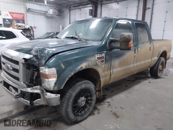 ✅ 2008 Ford F-250 XL • VIN: 1FTSW21R78ED95034 • Lot: 41340287. Wystawiony na IAAI z przebiegiem 193 600 mil. Bezpłatny archiwum sprzedaży aukcyjnych z USA i szczegółowy raport historii pojazdu na DreamBid. Zdjęcie 2.