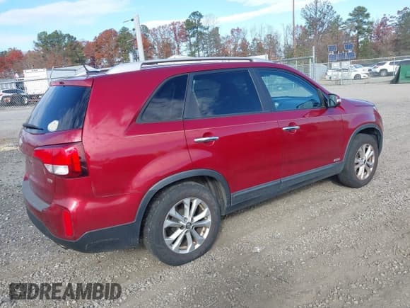 ✅ 2014 Kia Sorento LX • VIN: 5XYKTCA68EG539598 • Лот: 43716711. Опубликован ранее на IAAI с пробегом 287 045 миль. Бесплатный доступ к архиву аукционных продаж из США и подробный отчёт об истории автомобиля на DreamBid. Изображение 4.