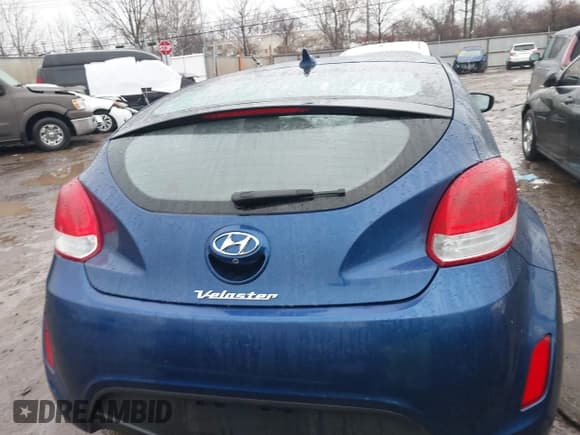 ✅ 2016 Hyundai Veloster • VIN: KMHTC6AD5GU272776 • Lot: 41470682. Listed on IAAI with 51,245 mi. Free auction sales archive from the USA and detailed vehicle history report at DreamBid. Image 16.