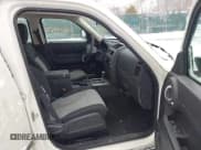 ✅ 2008 Dodge Nitro SXT • VIN: 1D8GU28K48W250727 • Lot: 43644674. Wystawiony na IAAI z przebiegiem 183 243 mil. Bezpłatny archiwum sprzedaży aukcyjnych z USA i szczegółowy raport historii pojazdu na DreamBid. Zdjęcie 5.