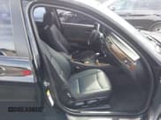 ✅ 2009 BMW 3 Series 328i • VIN: WBAPH77599NM31743 • Лот: 43452380. Опубликован ранее на IAAI с пробегом 109 955 миль. Бесплатный доступ к архиву аукционных продаж из США и подробный отчёт об истории автомобиля на DreamBid. Изображение 5.