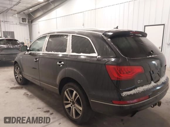 ✅ 2012 Audi Q7 Premium Plus • VIN: WA1LMAFE1CD009775 • Lot: 41304315. Wystawiony na IAAI z przebiegiem 215 578 mil. Bezpłatny archiwum sprzedaży aukcyjnych z USA i szczegółowy raport historii pojazdu na DreamBid. Zdjęcie 3.