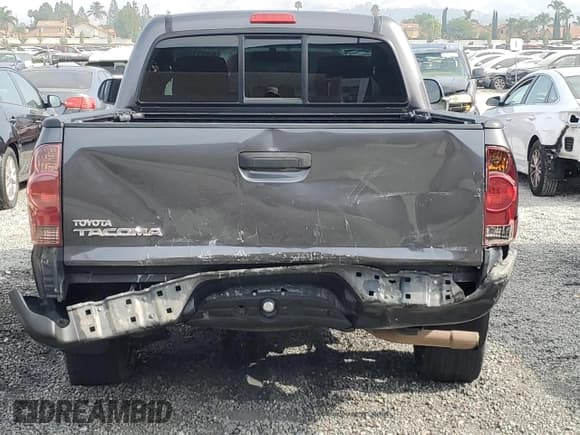 ✅ 2012 Toyota Tacoma • VIN: 5TFNX4CN5CX015427 • Lot: 91231265. Wystawiony na Copart z przebiegiem 232 381 mil. Bezpłatny archiwum sprzedaży aukcyjnych z USA i szczegółowy raport historii pojazdu na DreamBid. Zdjęcie 6.